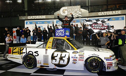 2017 KAZ GRALA #33 DAYTONA WINNER RACED VERSION (CWTS) W/ COLLECTOR CARD 1/24